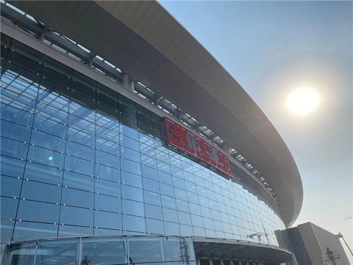 雄安高铁站里面的一抹蓝！星空(中国)官方助力国家重大项目建设-1.jpg