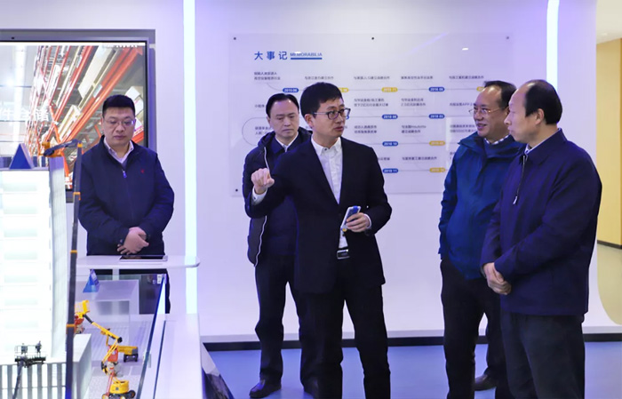 江苏省发改委副主任林康调研星空(中国)官方发展情况-2.jpg